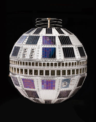 первый спутниковый-ретранслятор Telstar