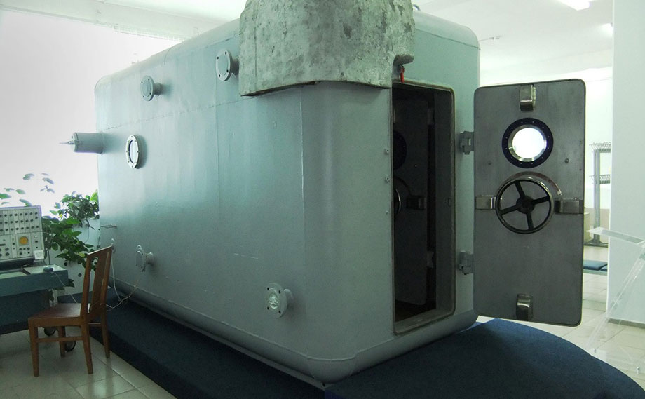 pressurized isolation chamber SBK-48 