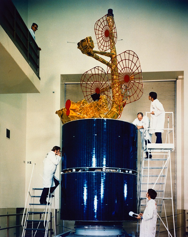 Система ориентации солнечных батарей на Intelsat IV
