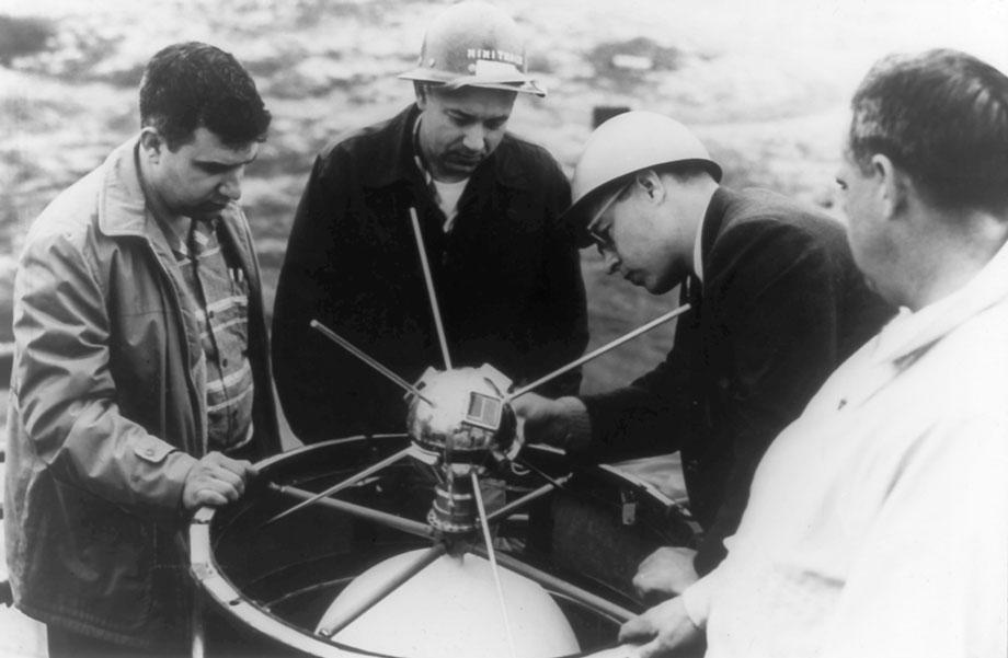 Солнечные панели на спутнике Vanguard 1