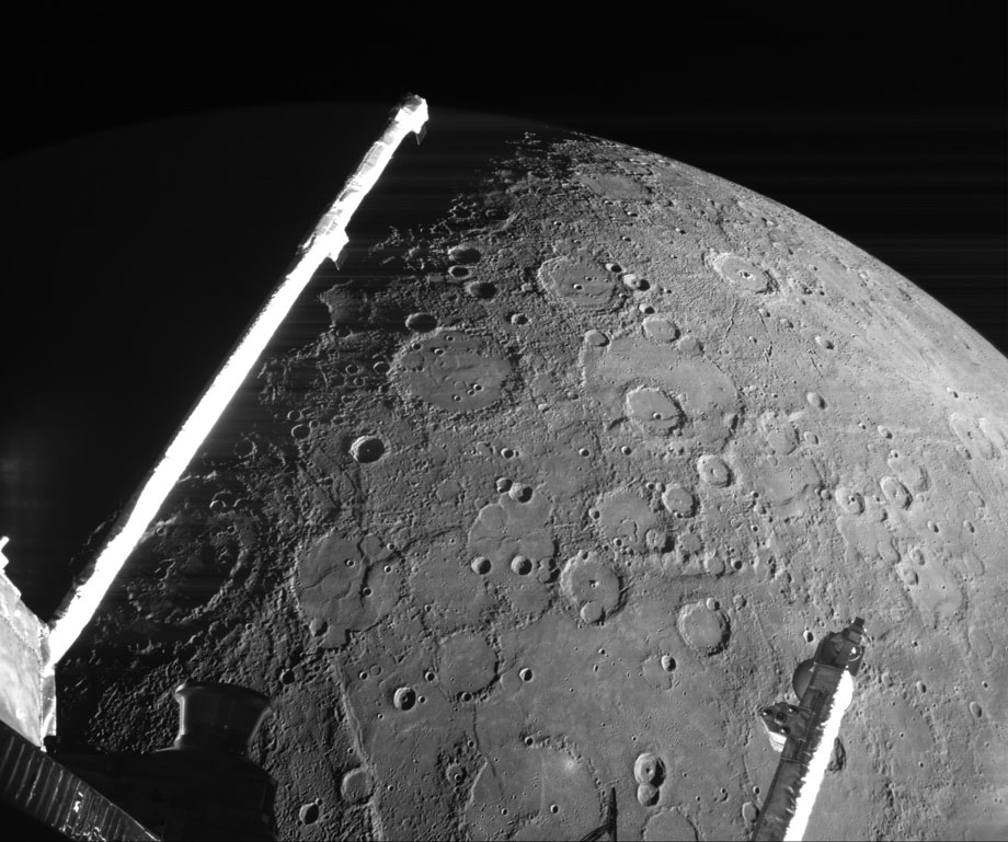 Знімок Меркурія, зроблений апаратом BepiColombo